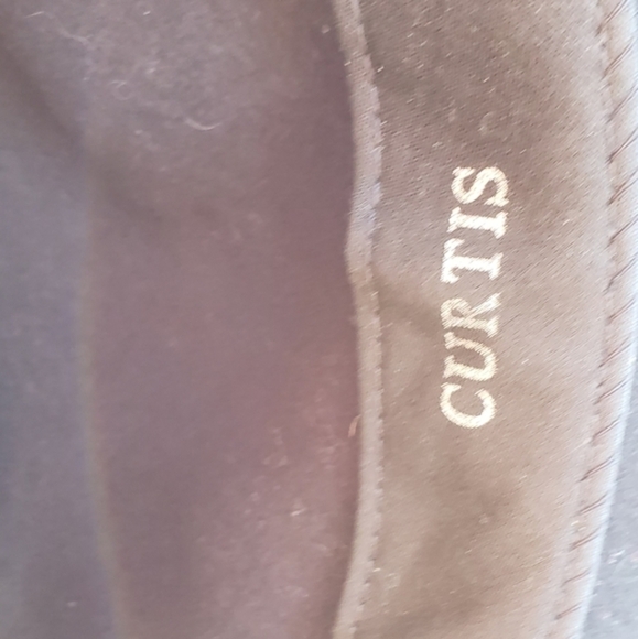 Bailey Curtis - Bailey‎ Fedor - Picture 6 of 10